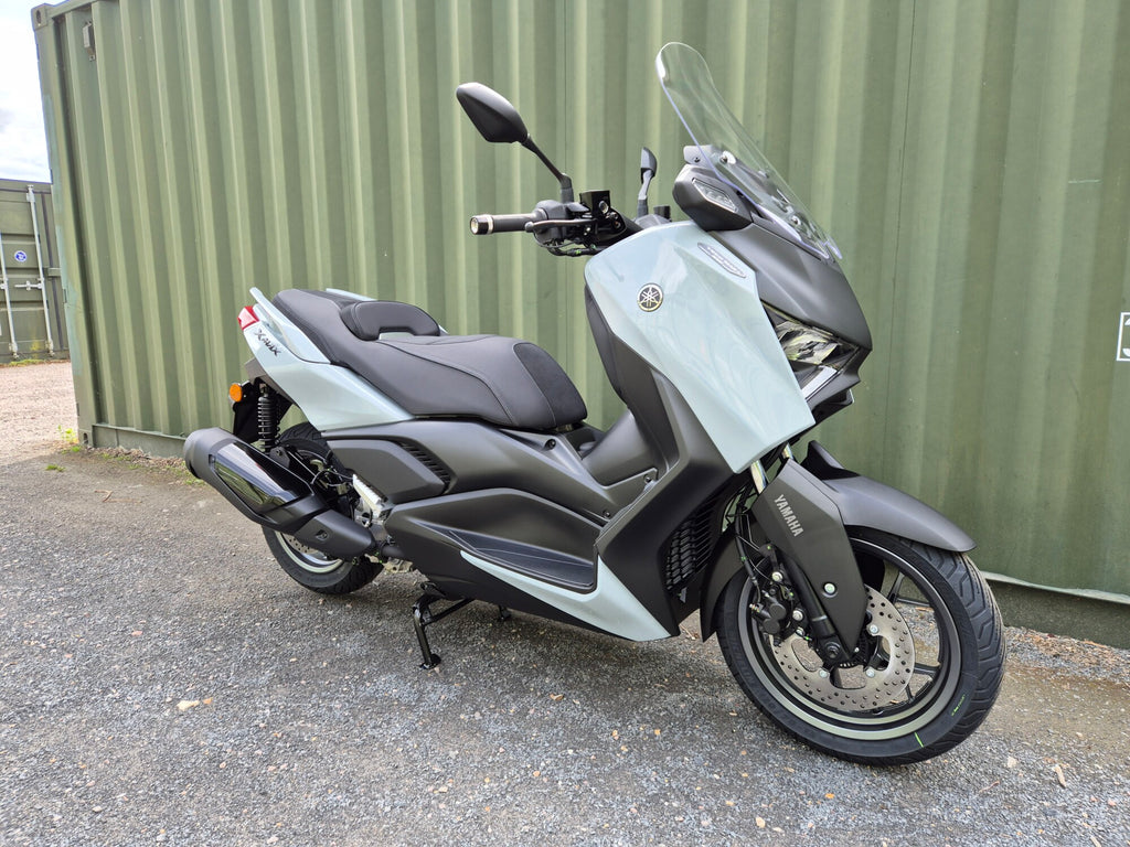 Yamaha XMAX 300 Tech MAX+