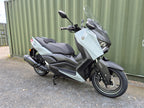 Yamaha XMAX 300 Tech MAX+