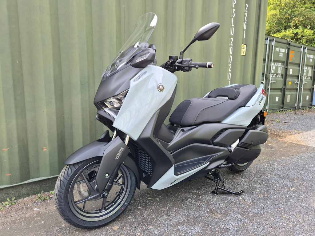 Yamaha XMAX 300 Tech MAX+