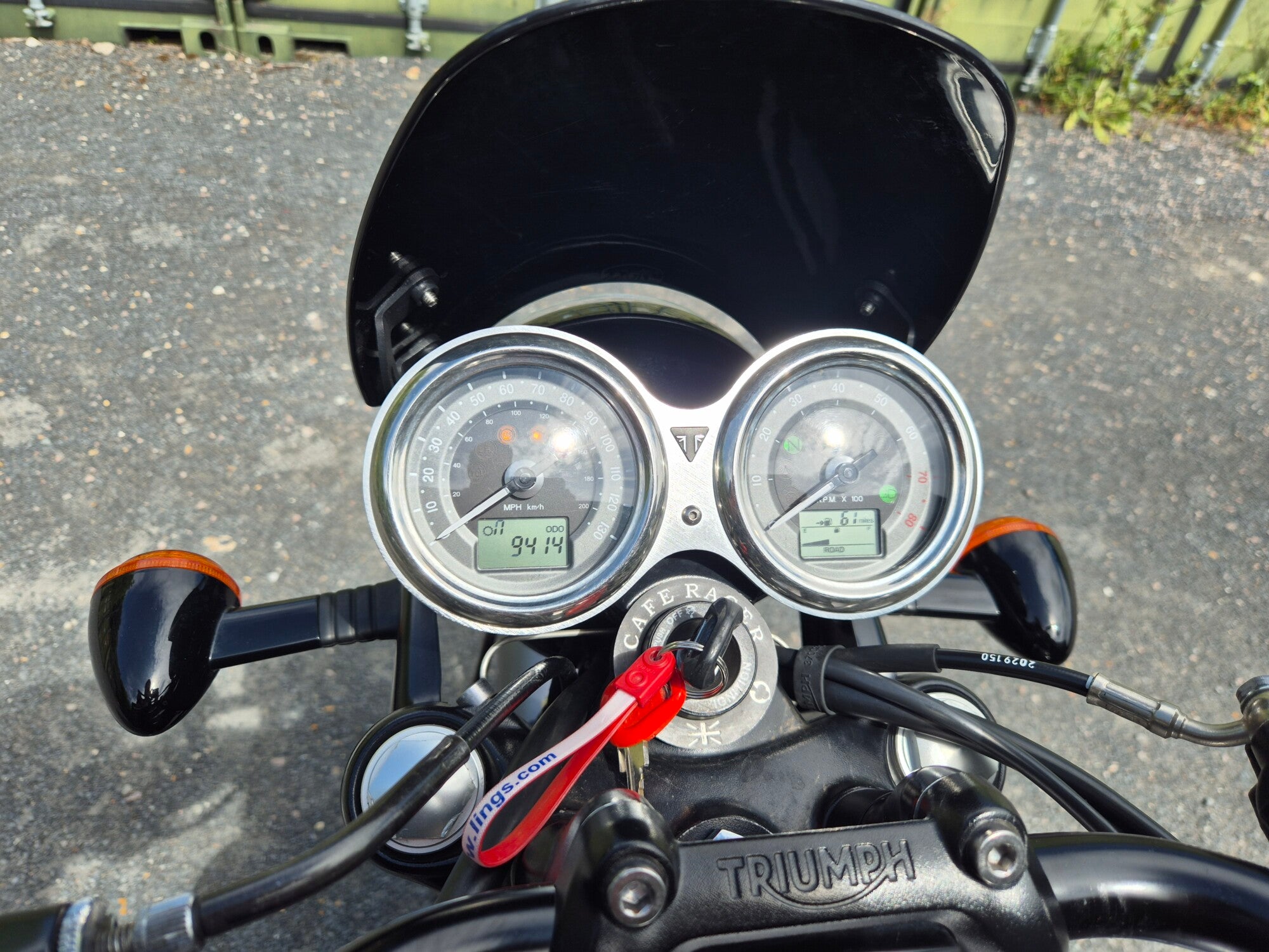 Triumph Bonneville T120 Black