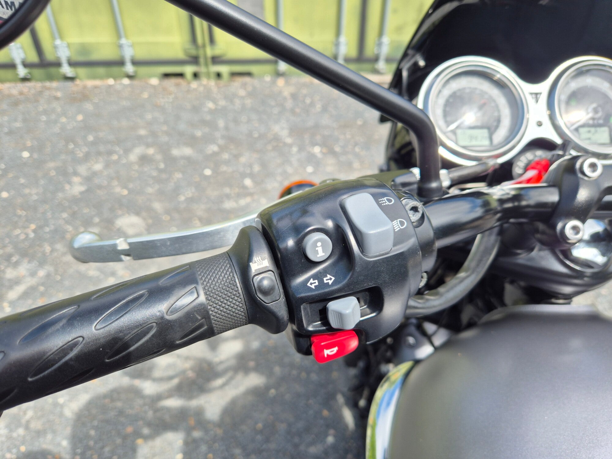 Triumph Bonneville T120 Black