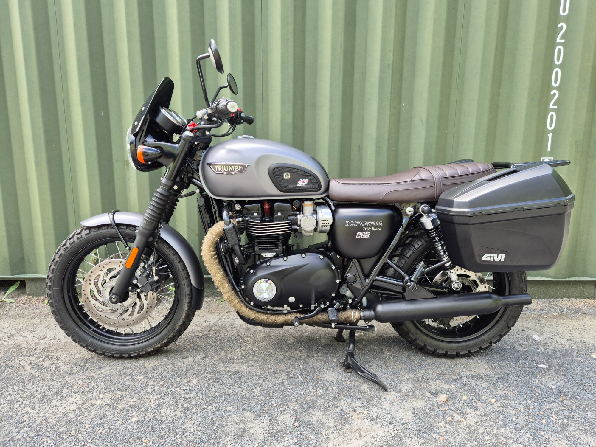 Triumph Bonneville T120 Black