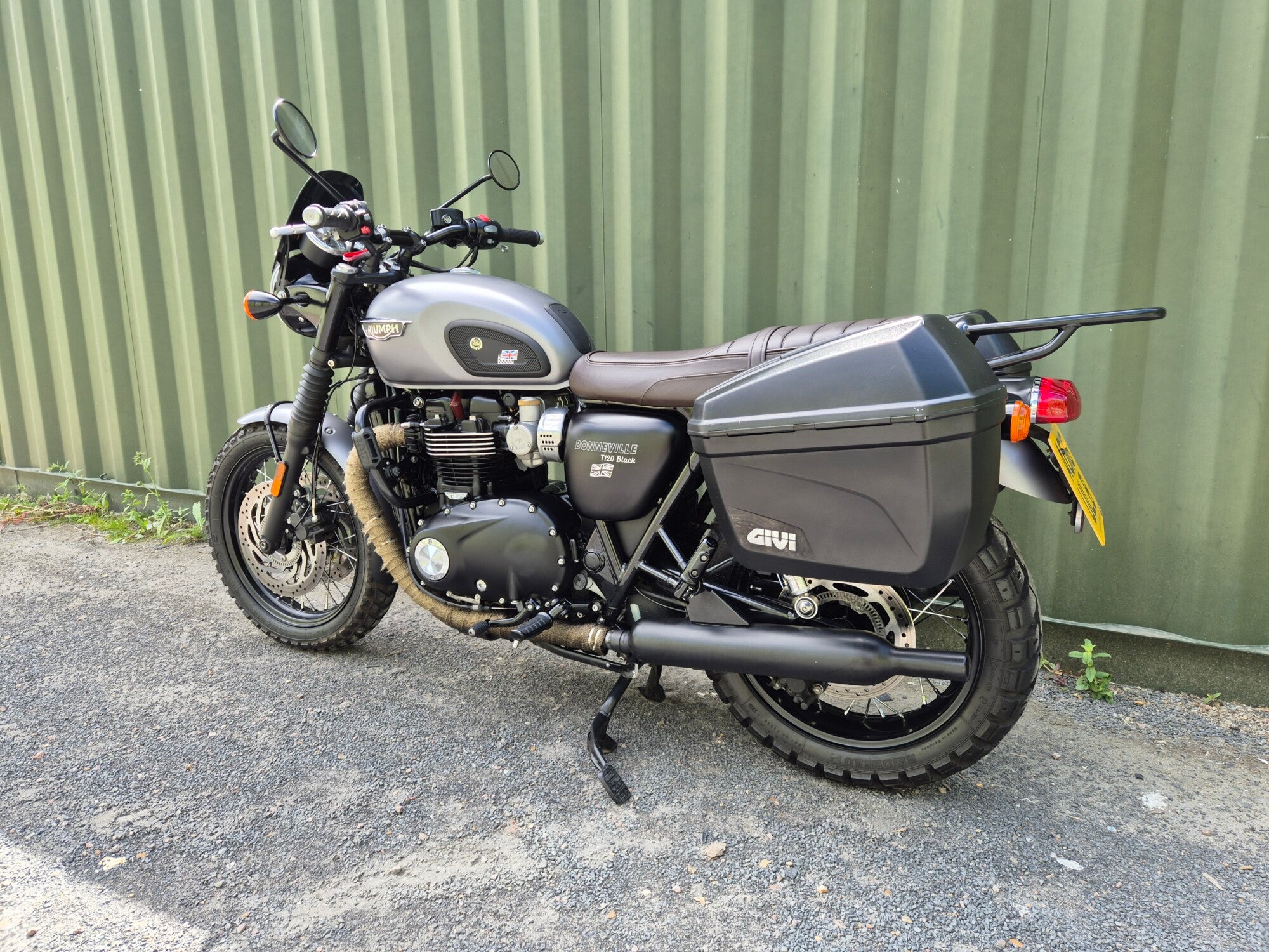 Triumph Bonneville T120 Black