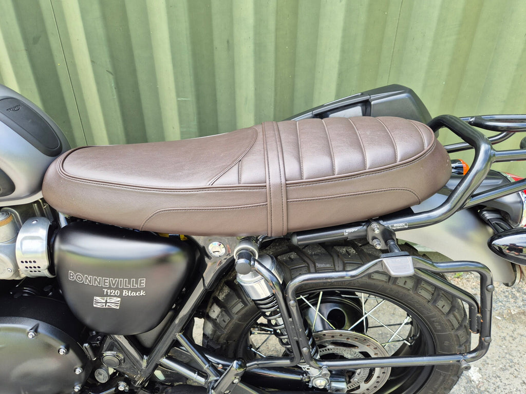 Triumph Bonneville T120 Black
