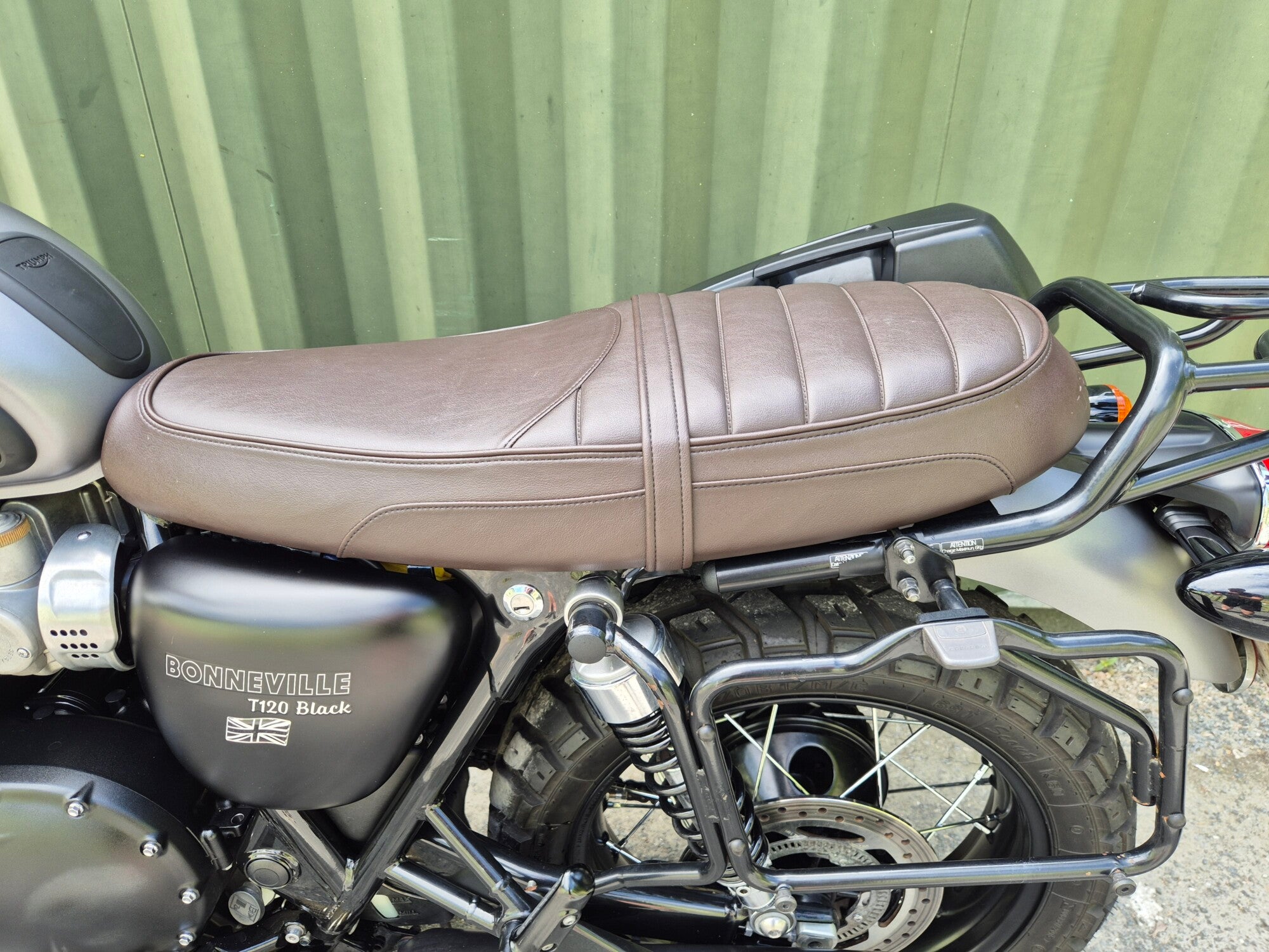 Triumph Bonneville T120 Black