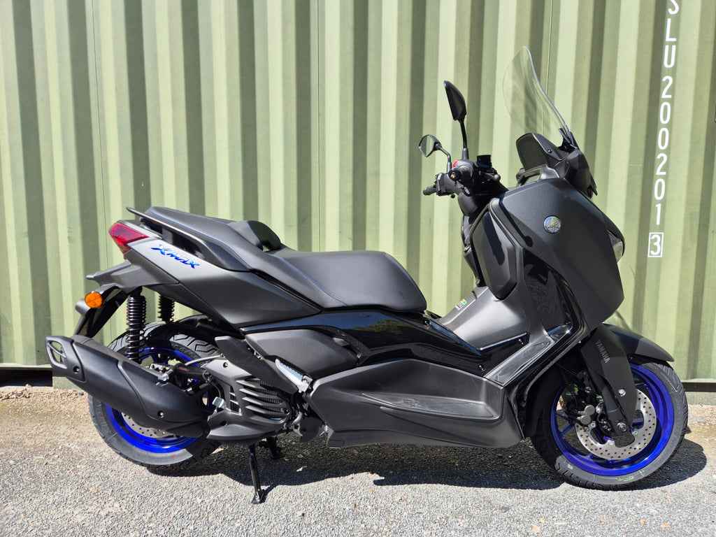 Yamaha XMAX 125 - Icon Black - In stock
