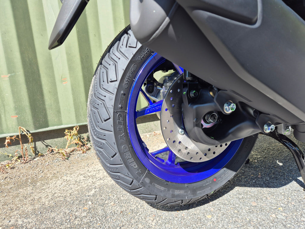 Yamaha XMAX 125 - Icon Black - In stock