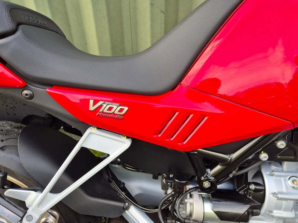 Moto Guzzi V100 - 2024