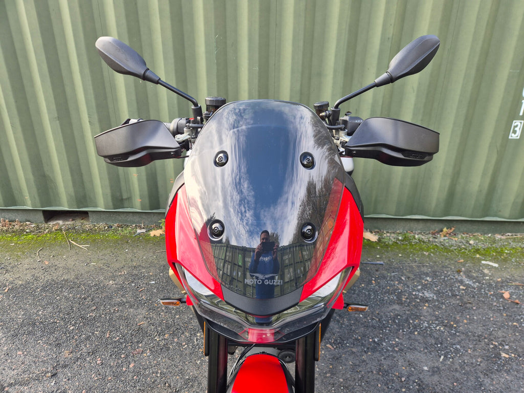 Moto Guzzi V100 - 2024