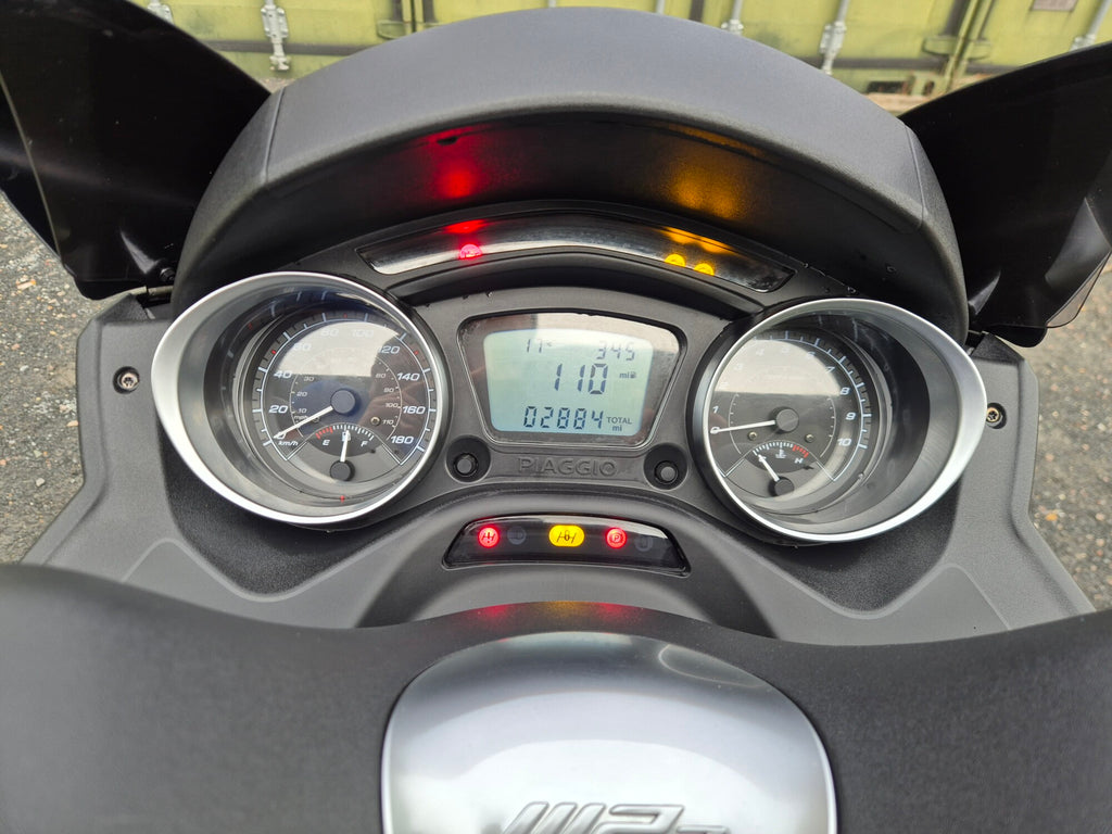 Piaggio MP3 300 Sport – 2023