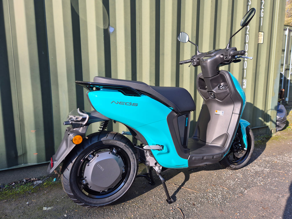 Yamaha NEO's Dual Battery - SAVE £400!