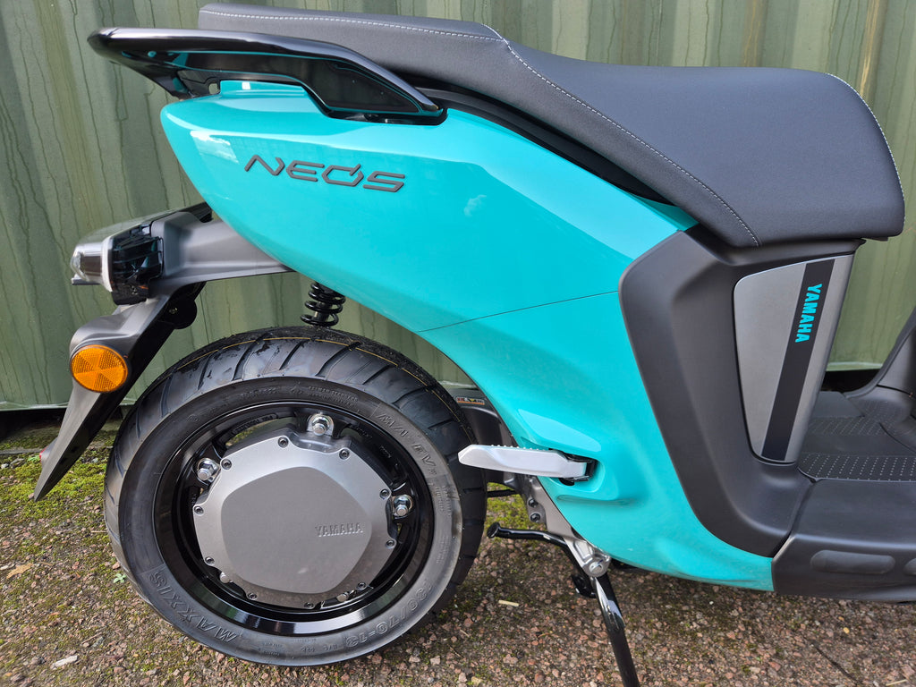 Yamaha NEO's Dual Battery - SAVE £400!