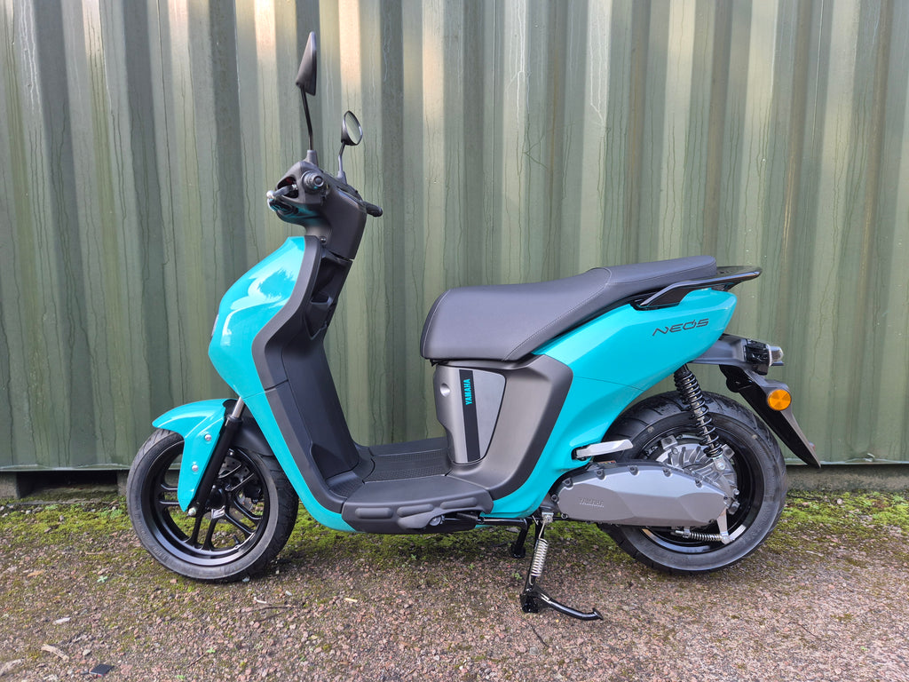 Yamaha NEO's Dual Battery - SAVE £400!