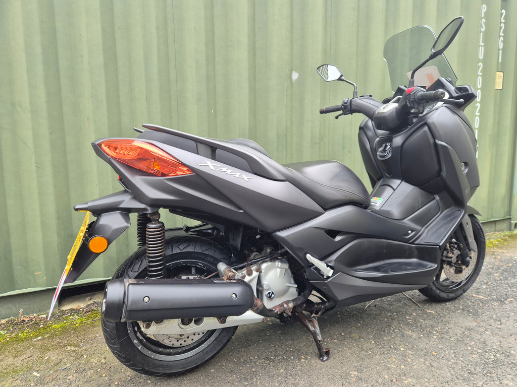 Yamaha XMAX 125