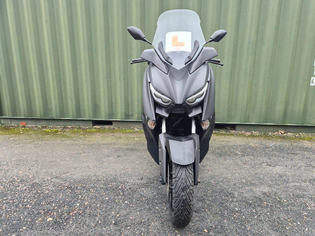 Yamaha XMAX 125