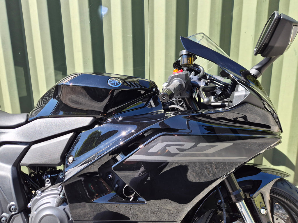 Yamaha R7 - In stock