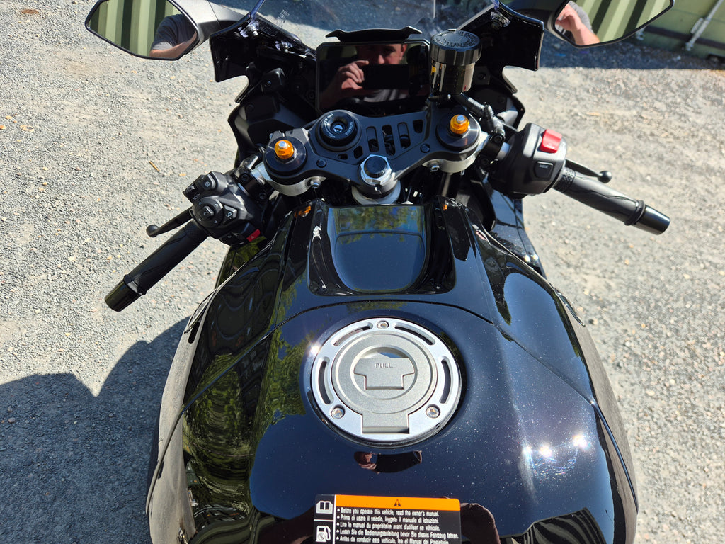Yamaha R7 - In stock