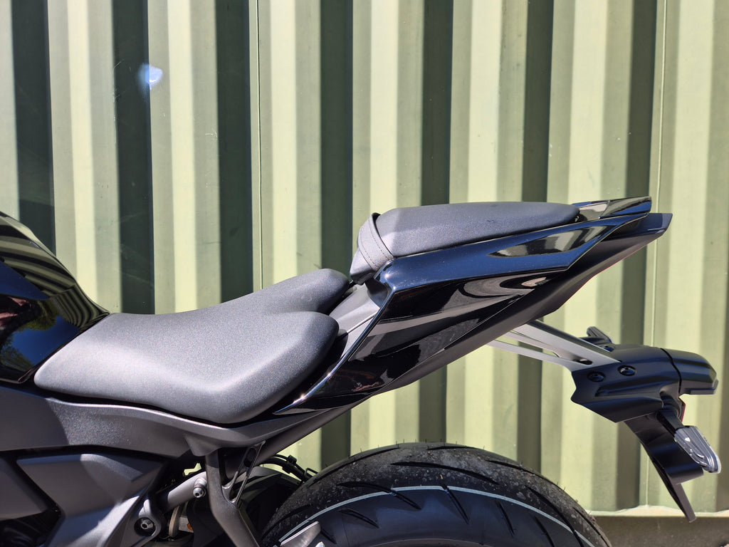 Yamaha R7 - In stock
