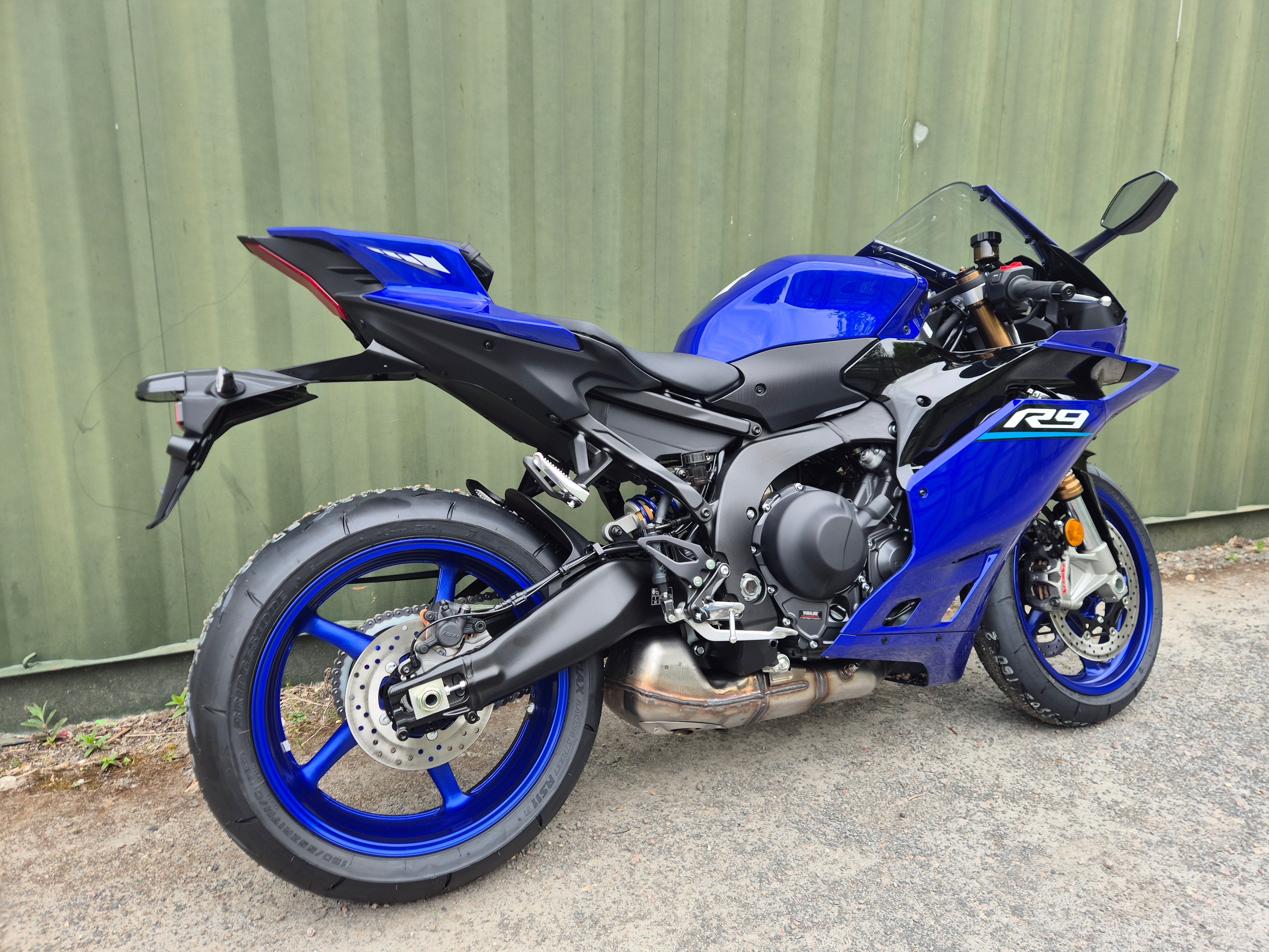 Yamaha R9 - IN STOCK!