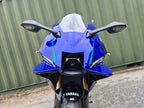 Yamaha R9