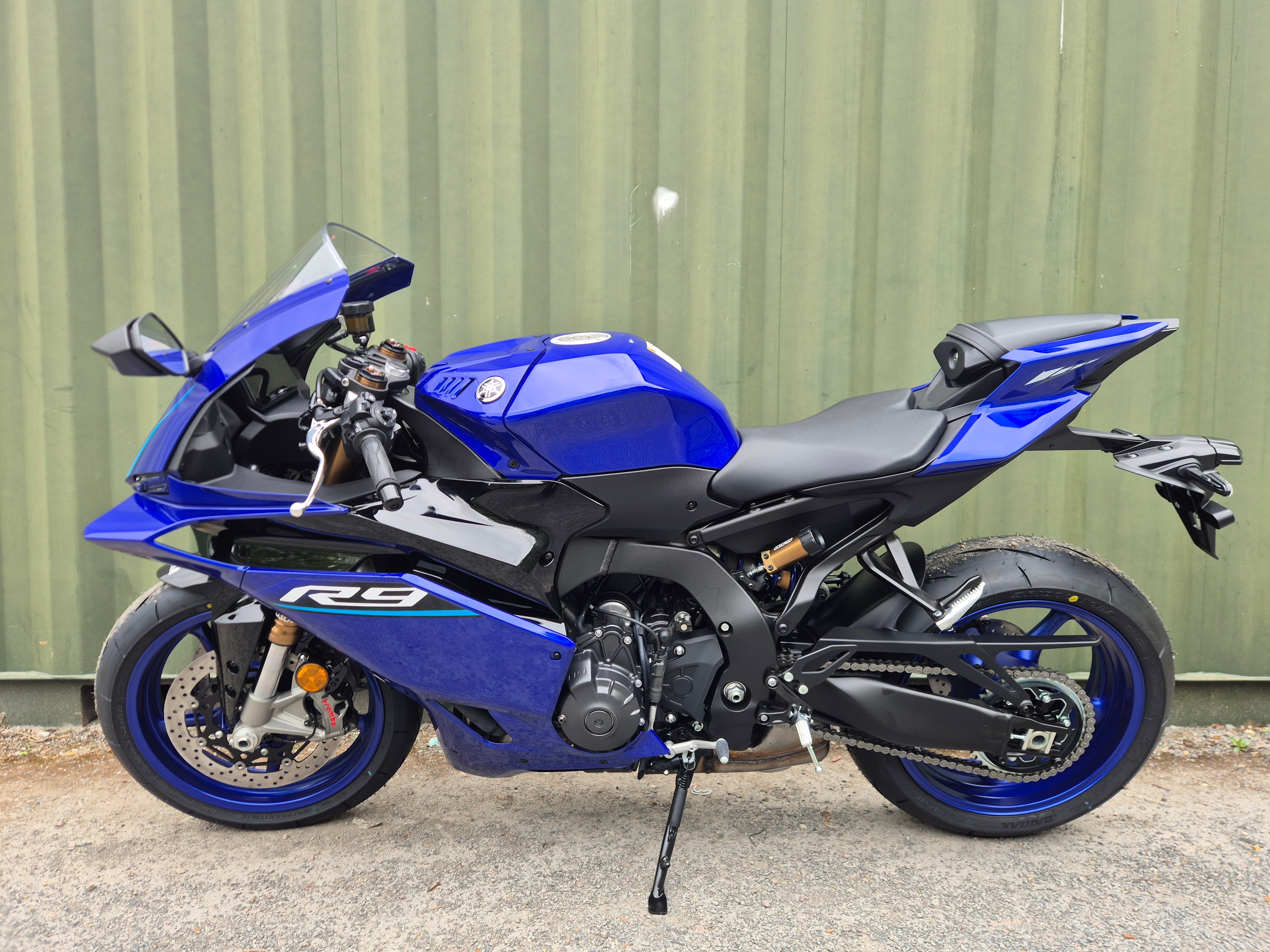 Yamaha R9 - IN STOCK!