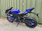 Yamaha R9