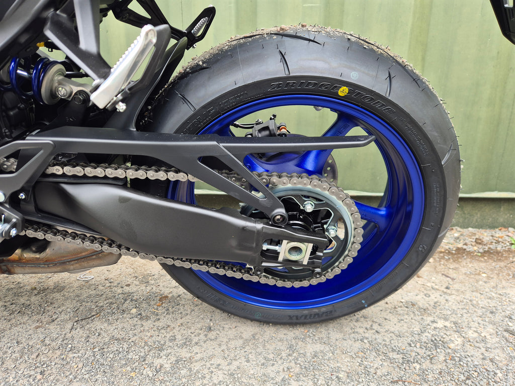 Yamaha R9