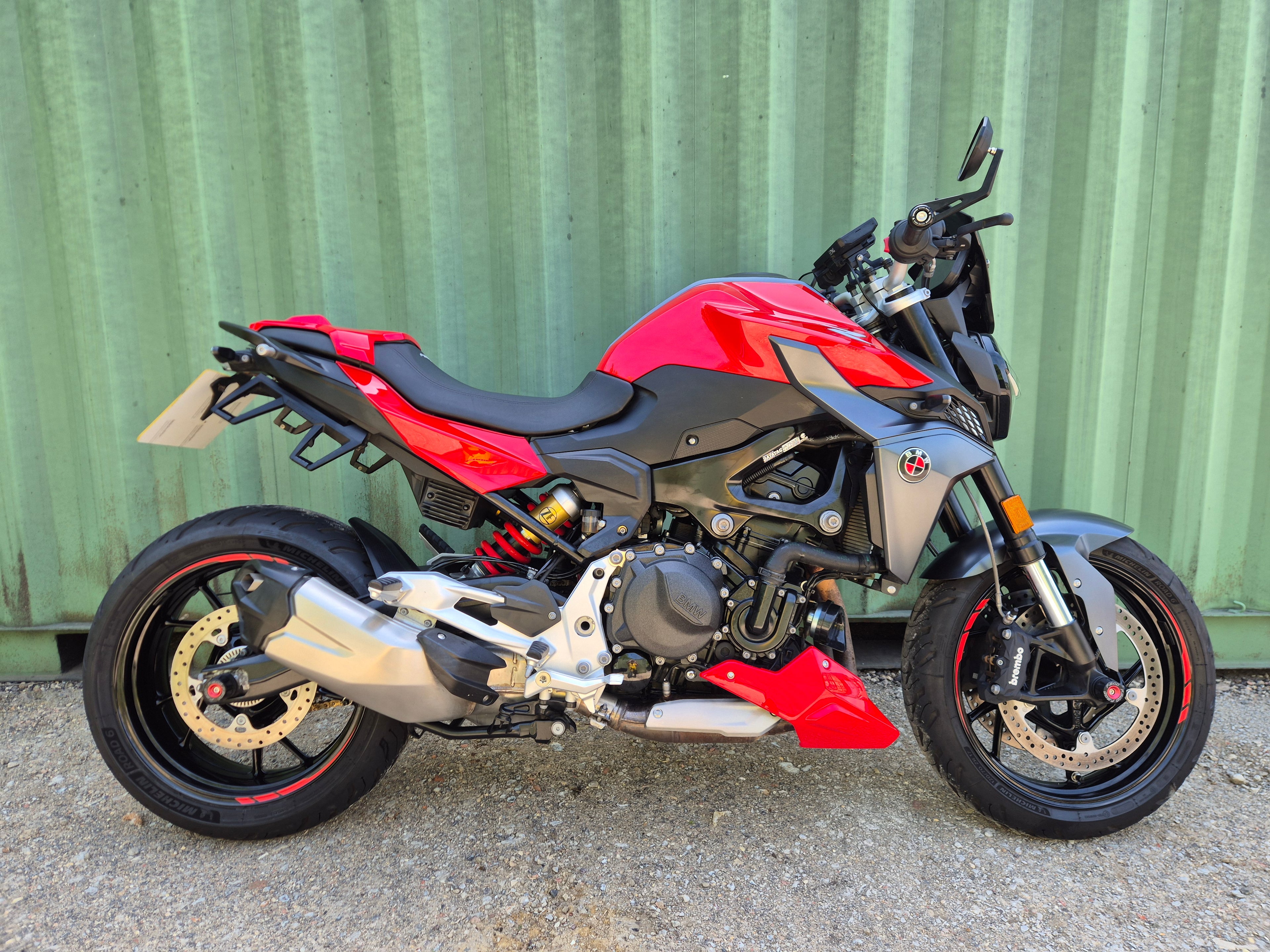 BMW F 900 R