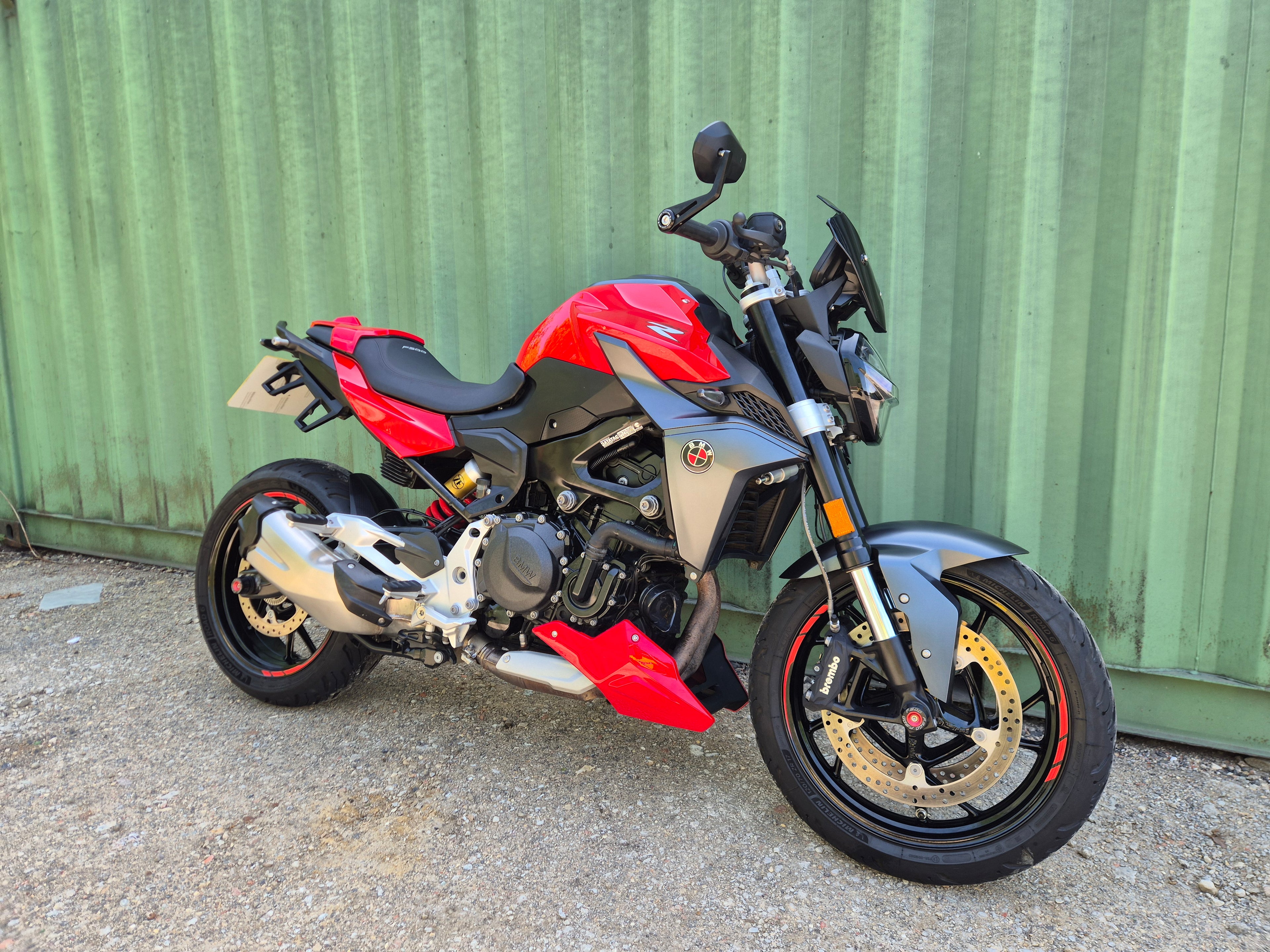 BMW F 900 R