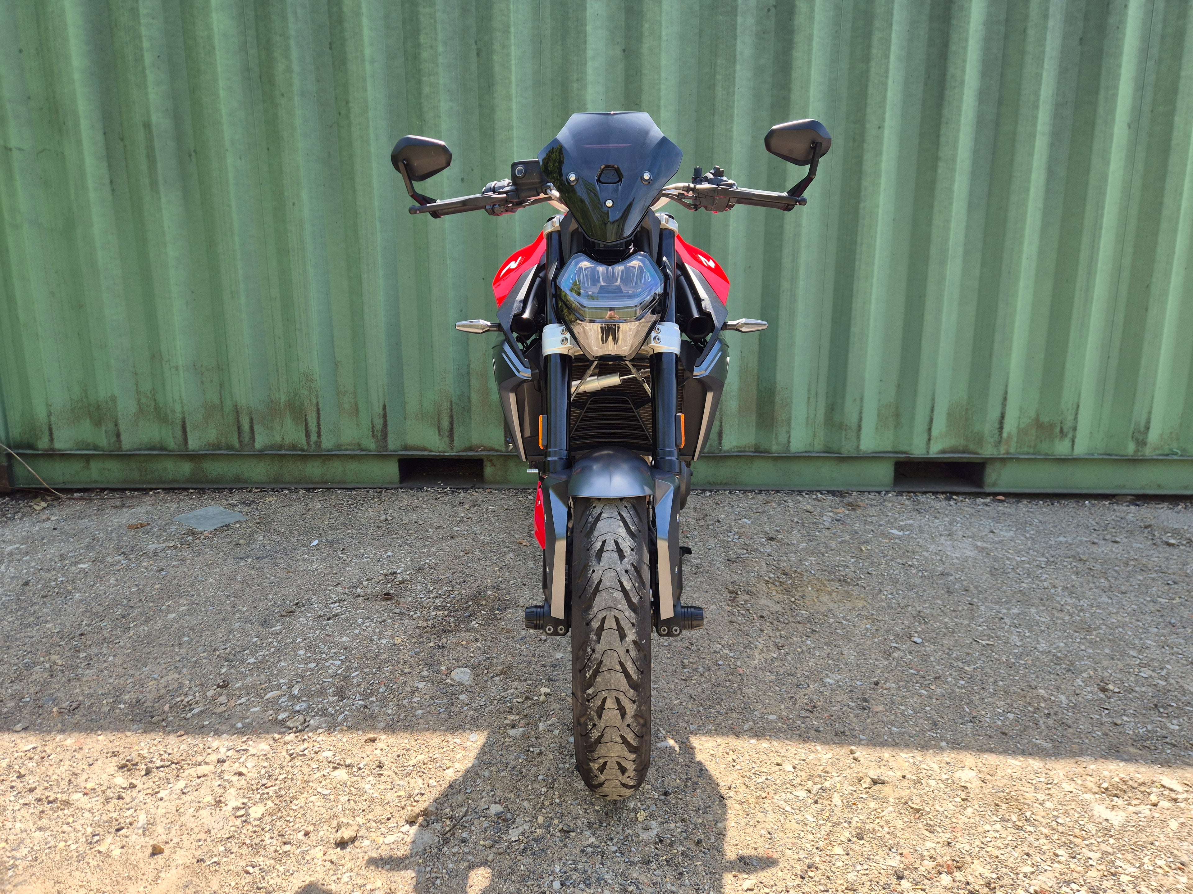 BMW F 900 R
