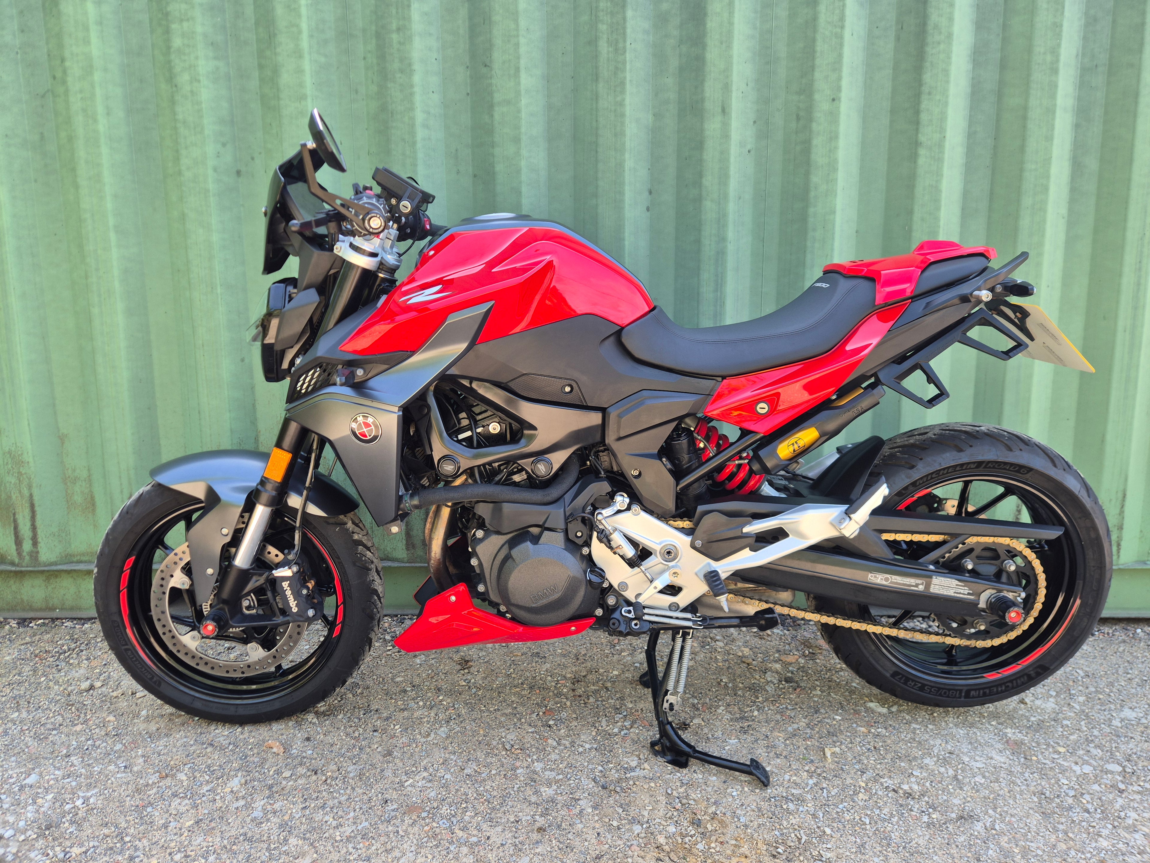 BMW F 900 R