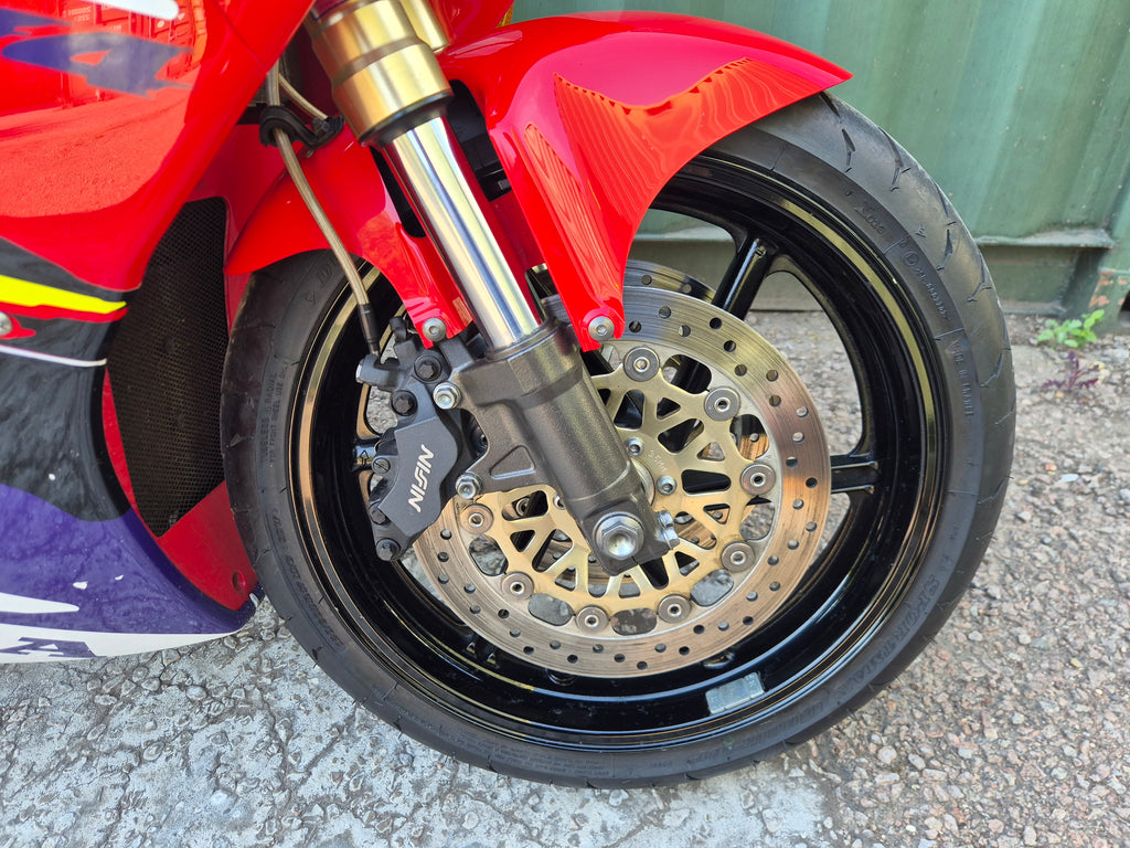 Honda RVF400