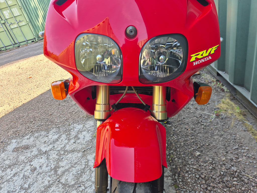 Honda RVF400