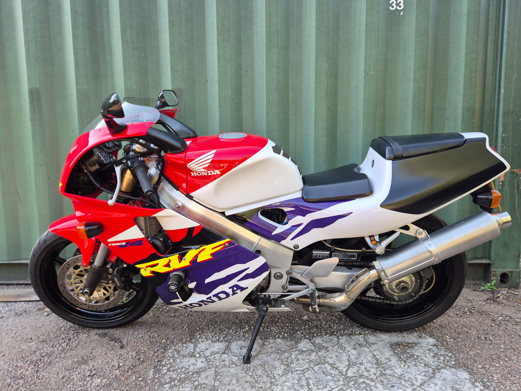 Honda RVF400