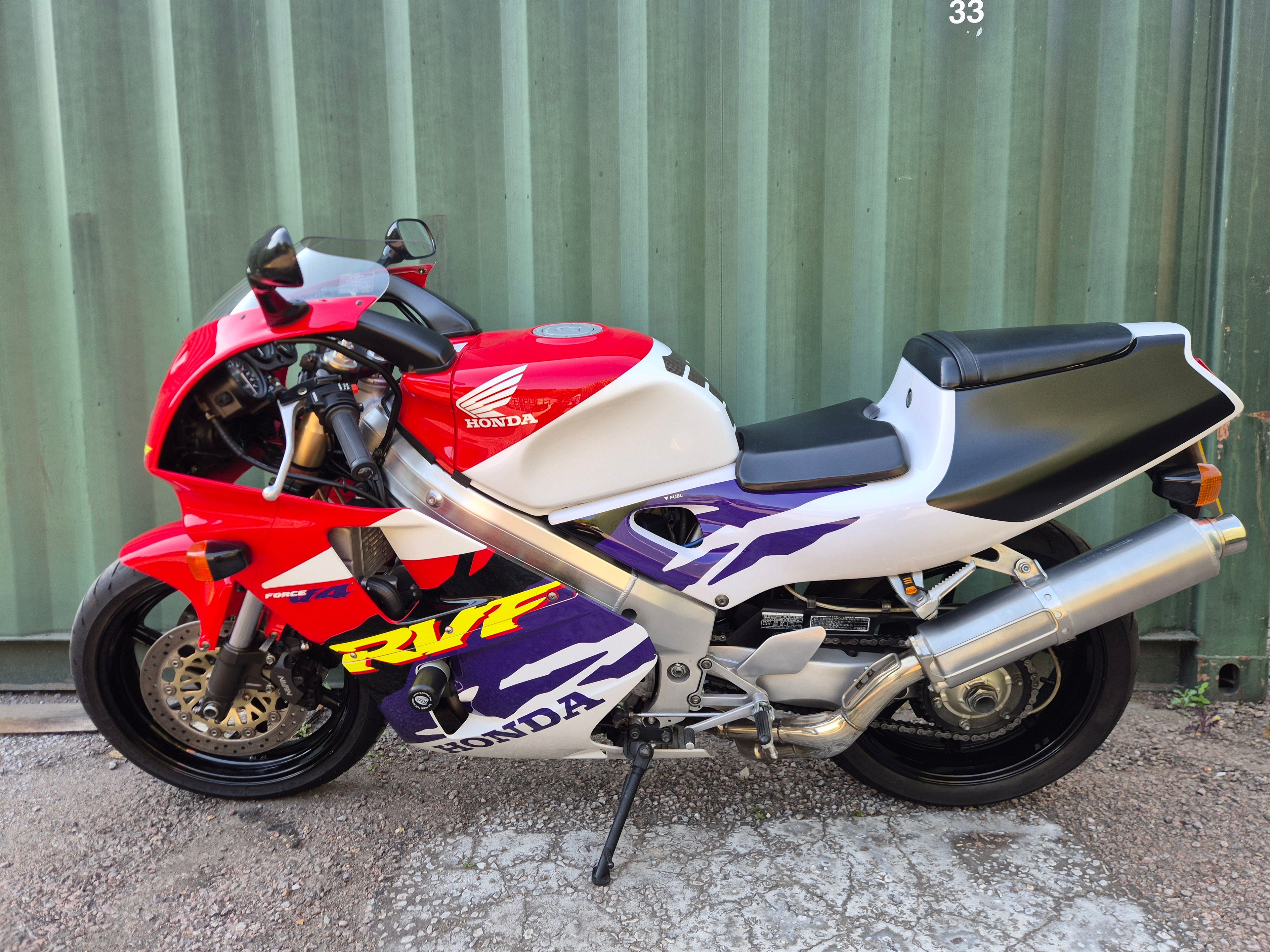 Honda RVF400