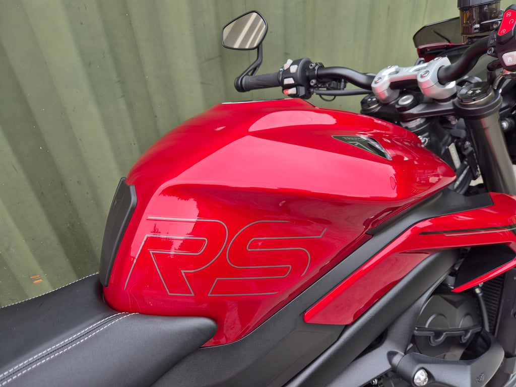 Triumph Street Triple RS