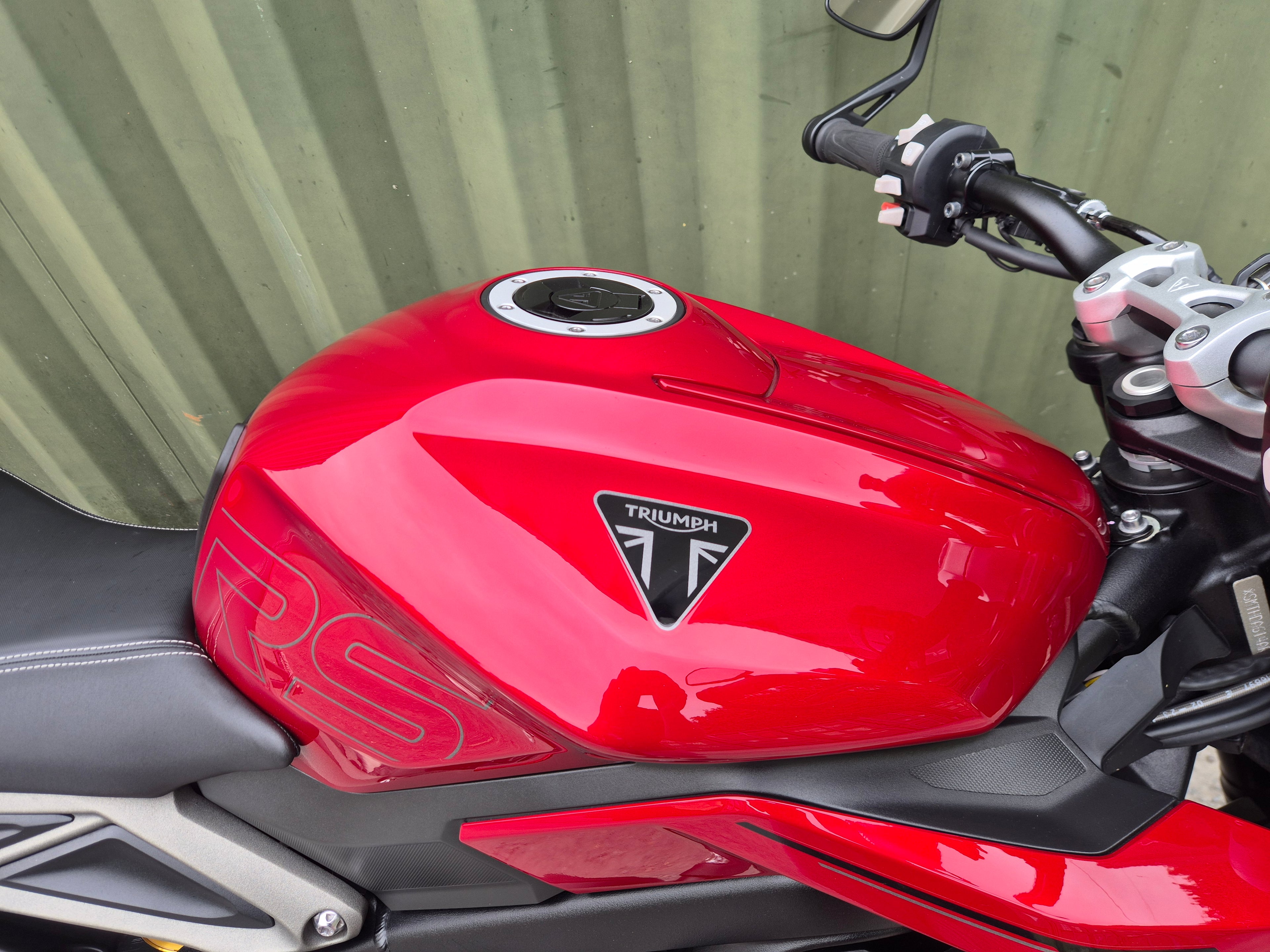 Triumph Street Triple RS