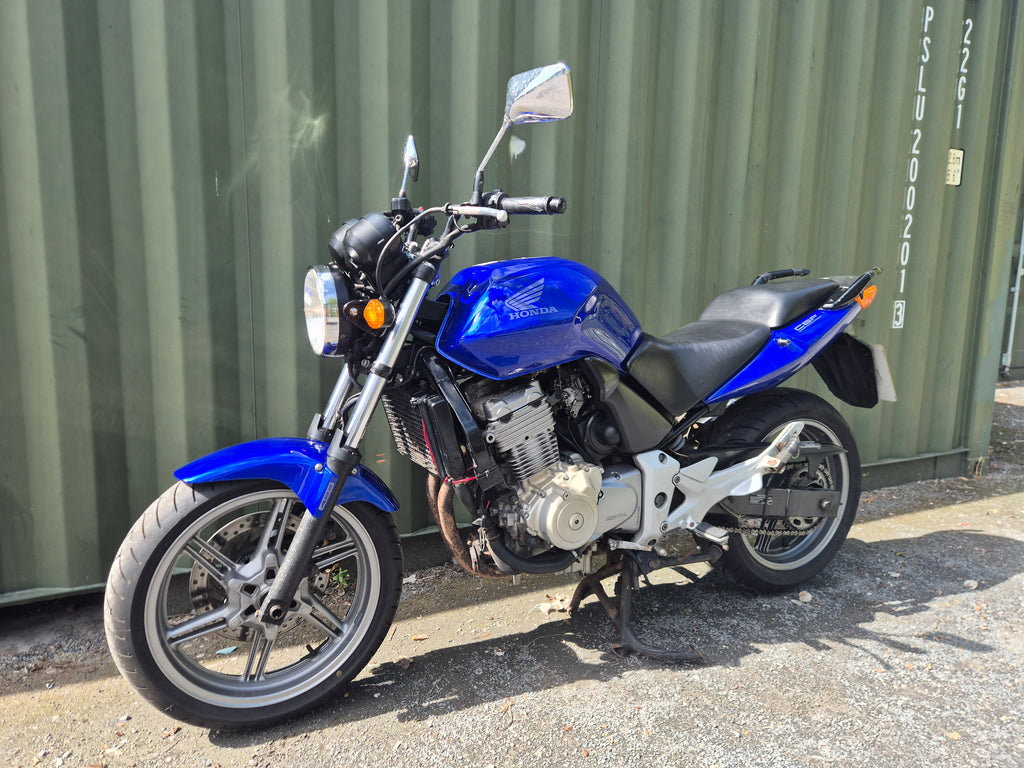 Honda CBF 500