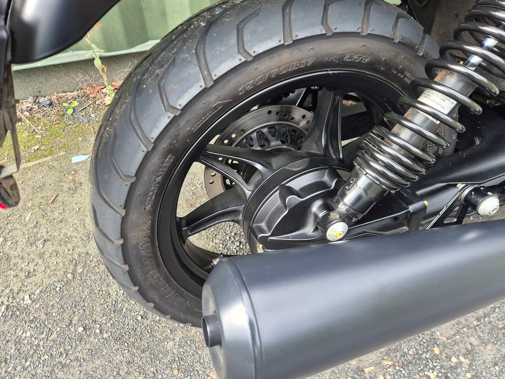 Moto Guzzi V7 Stone - 2023