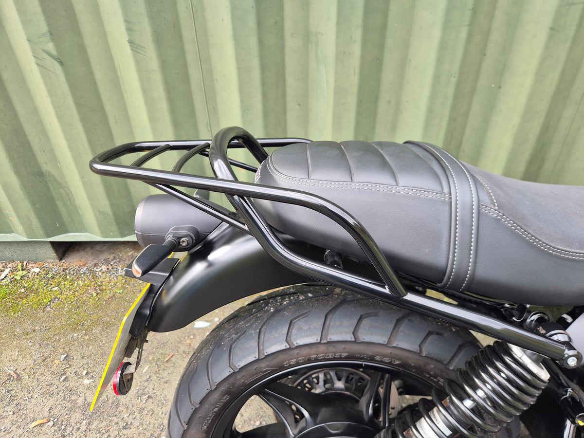 Moto Guzzi V7 Stone - 2023