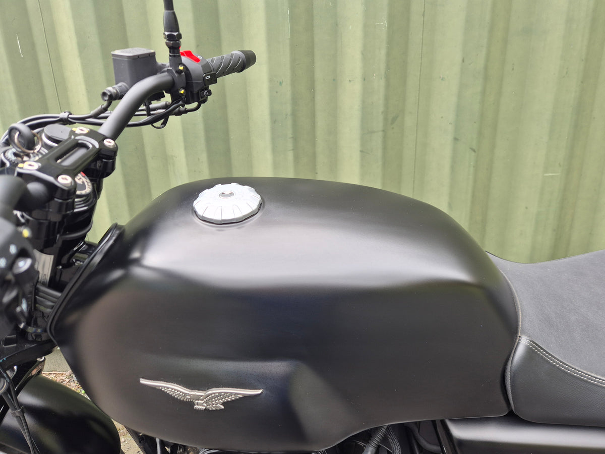 Moto Guzzi V7 Stone - 2023