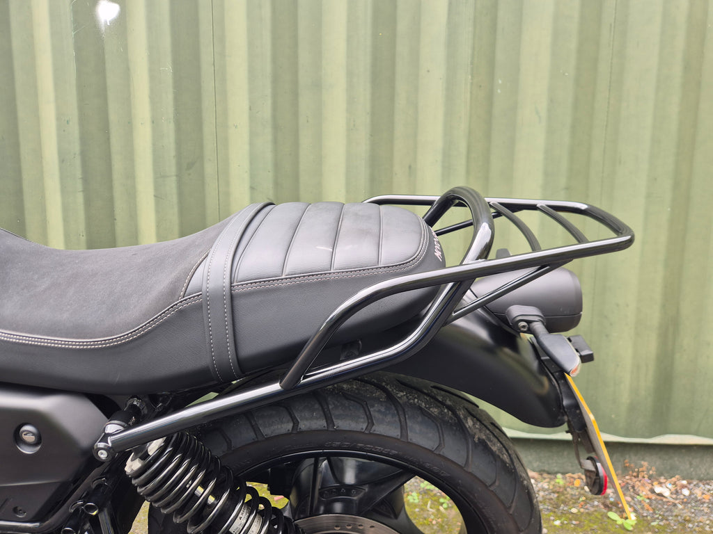Moto Guzzi V7 Stone - 2023