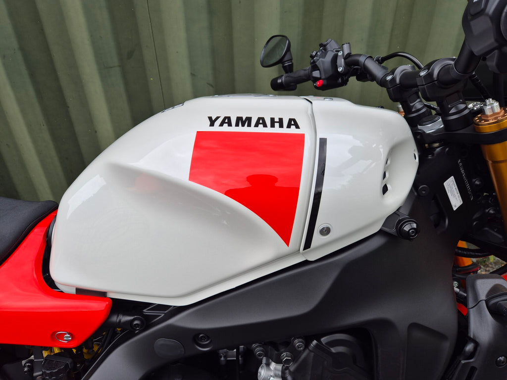 Yamaha XSR900 image 12