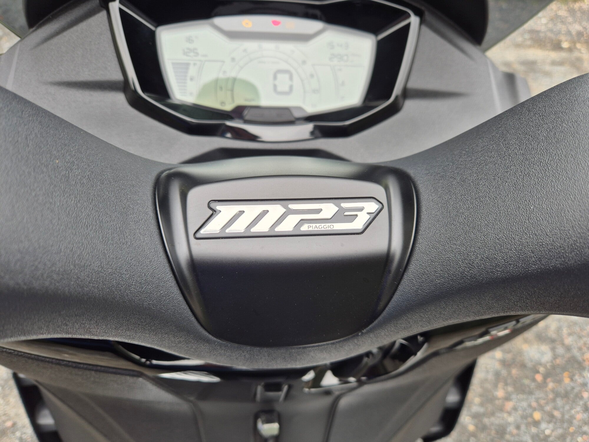 Piaggio MP3 310 Sport - 2025 image 26