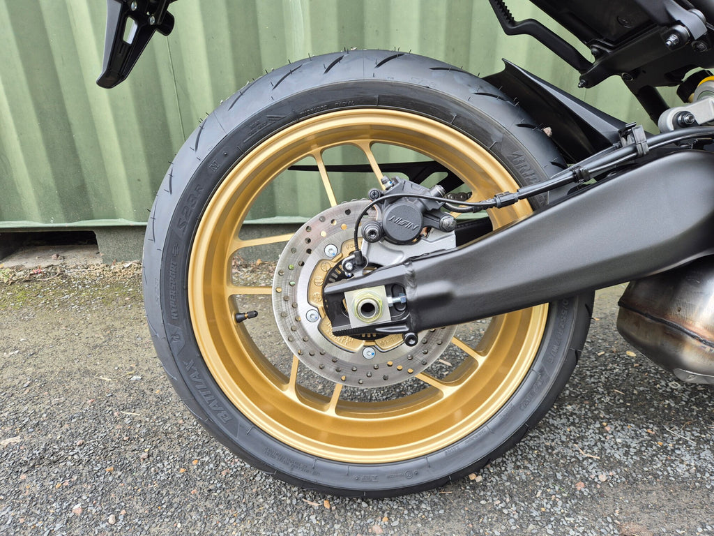 Yamaha XSR900 image 8