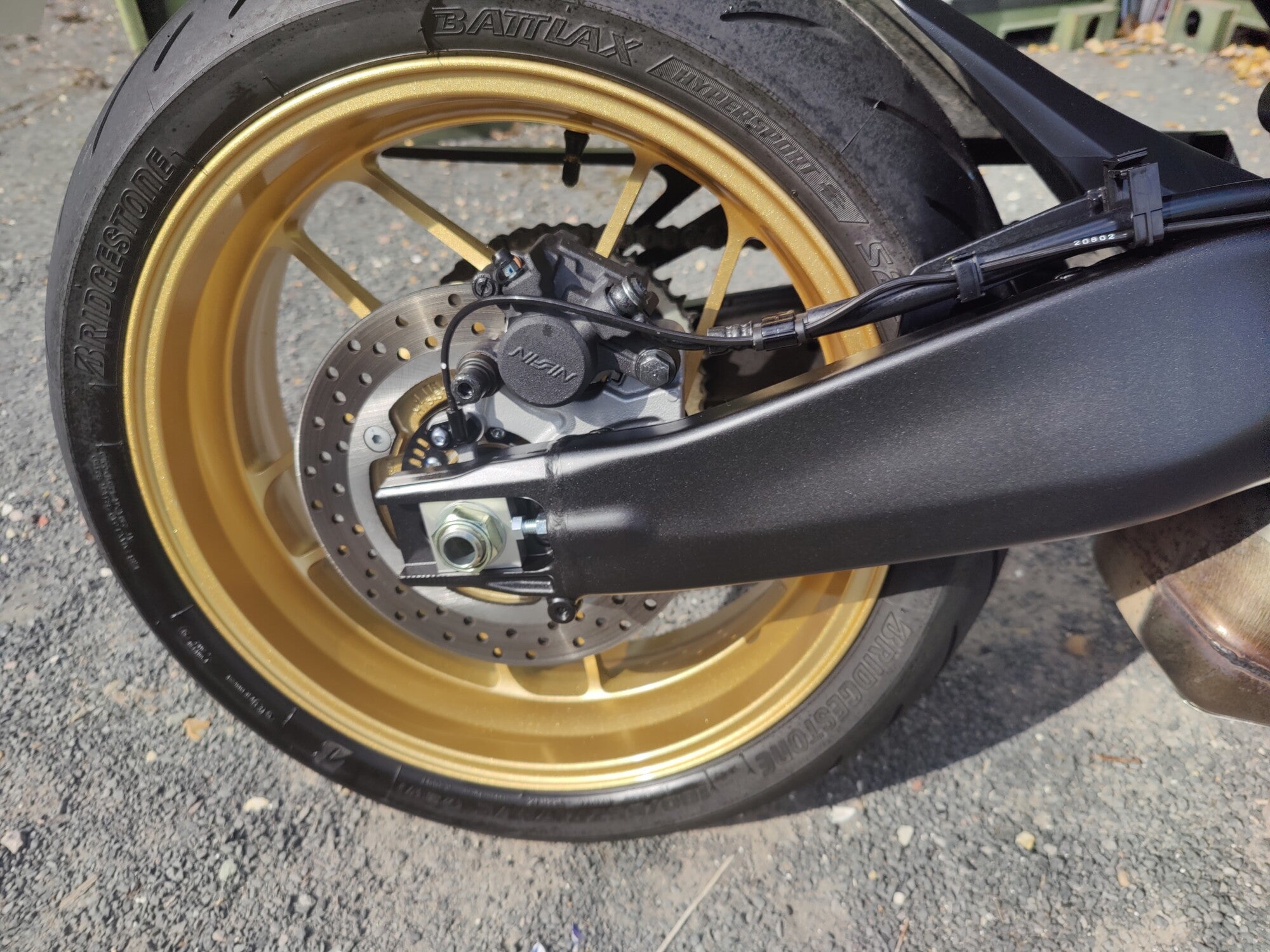 YAMAHA XSR 900 IN LEGEND BLUE image 5