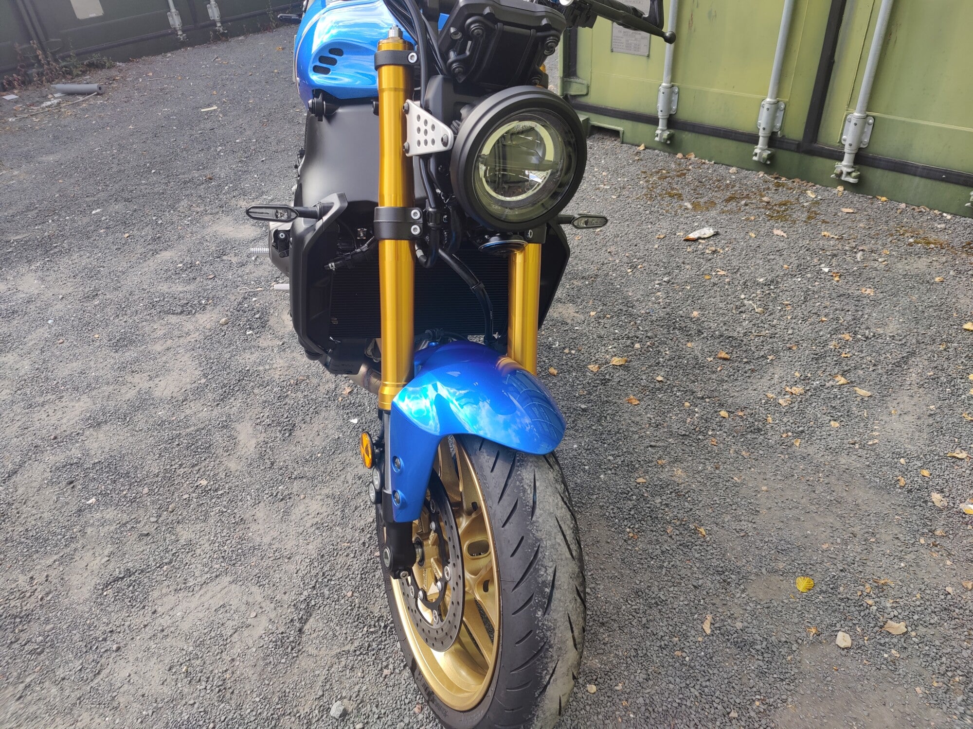 YAMAHA XSR 900 IN LEGEND BLUE image 16