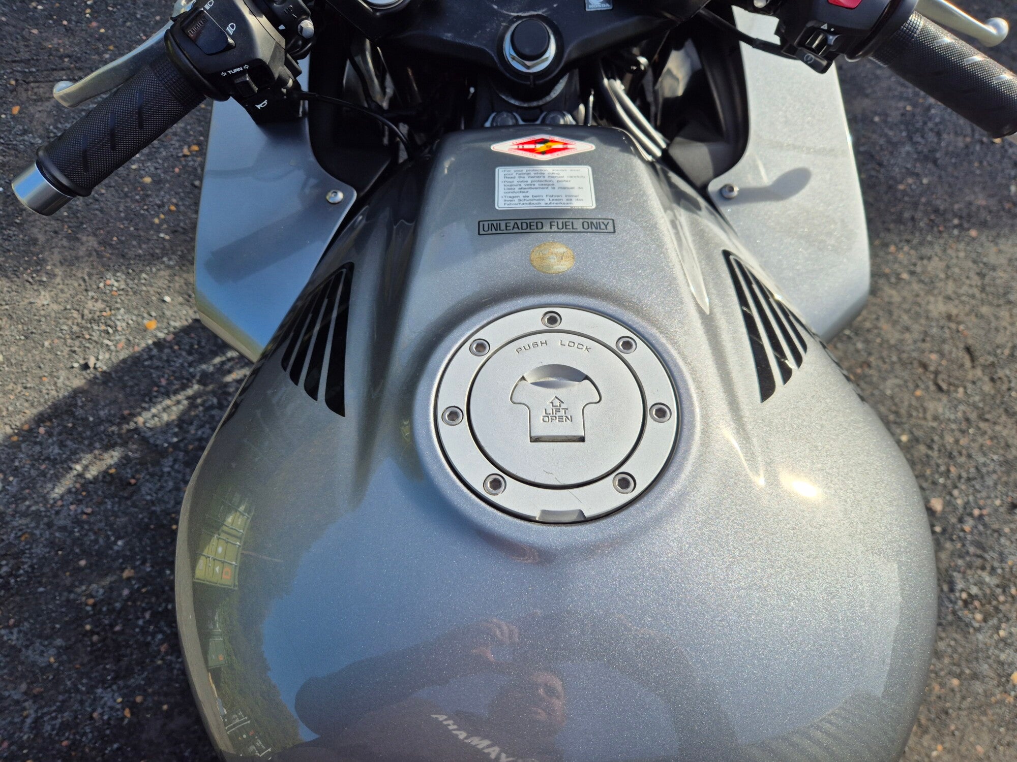 Honda VFR 800 image 31