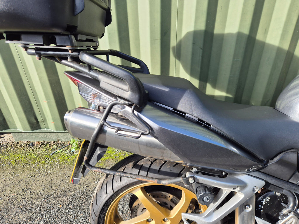 Honda VFR 800 image 15