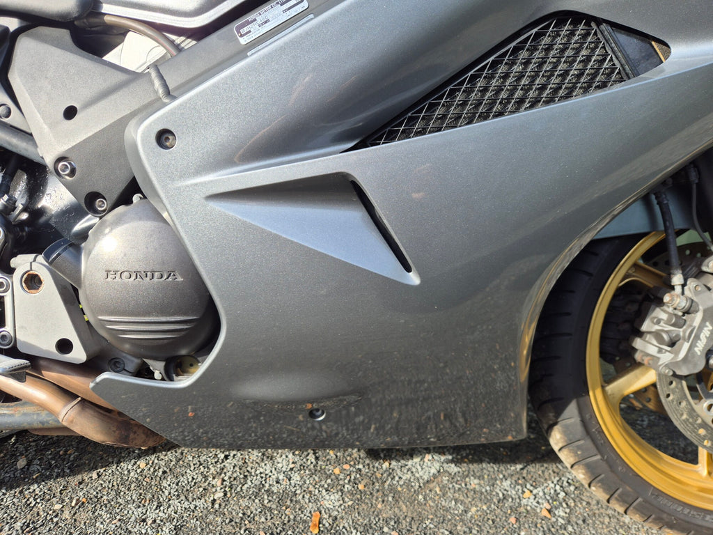 Honda VFR 800 image 21